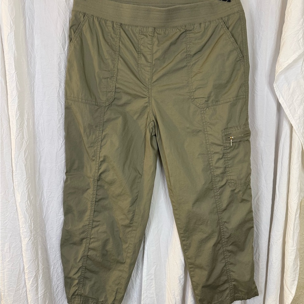 Chico's Sage Green cargo capris